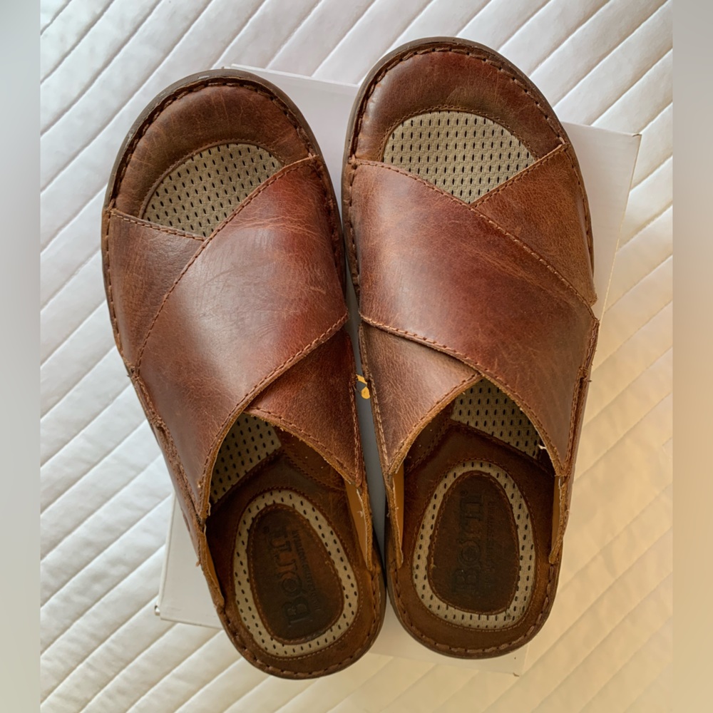 Born Men's Leather Sandals hand crafted Brown leather size 11 Never been worn